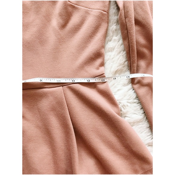 EUC Forever 21 Dusty Rose Peplum Top Size Medium - Picture 6 of 12